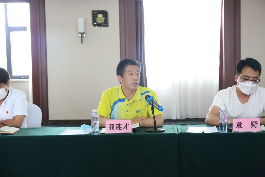 商连才:辽河油田政法委科长张丹:兴隆台区财贸社区书记张锡伟:地球