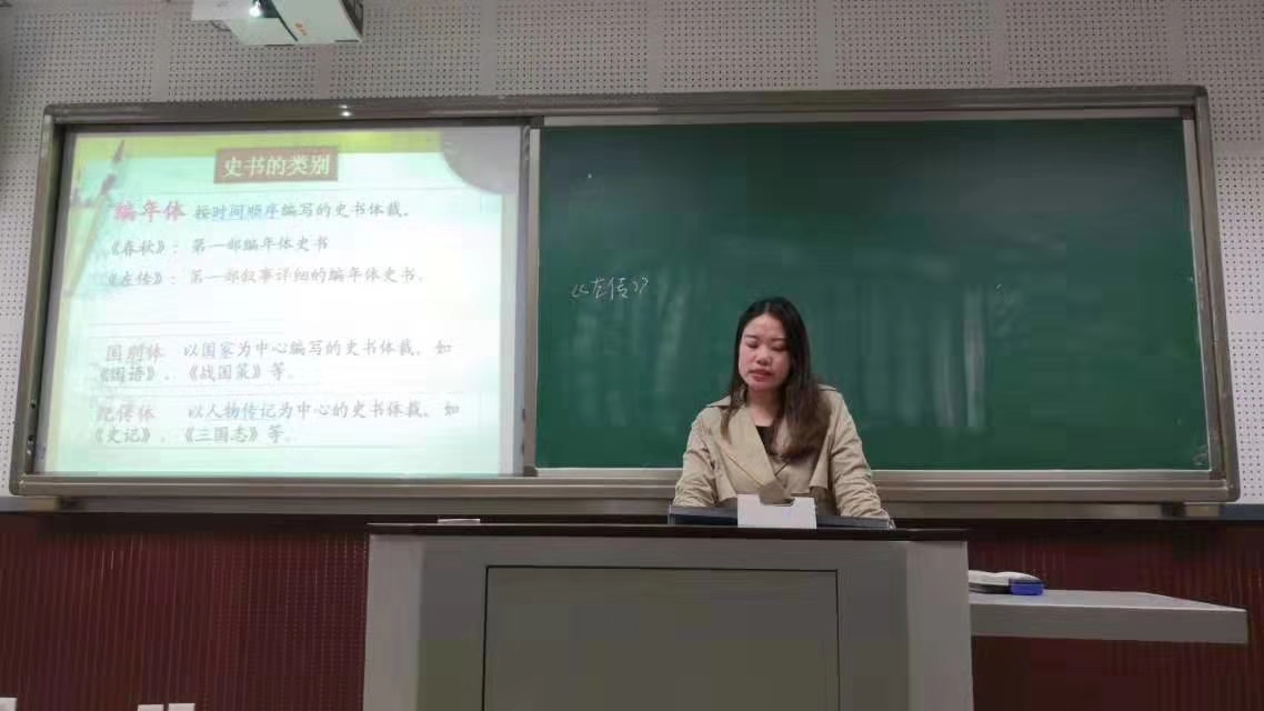 董兴春已与云阳县双江中学签订协议,正式成为该校的一名语文老师