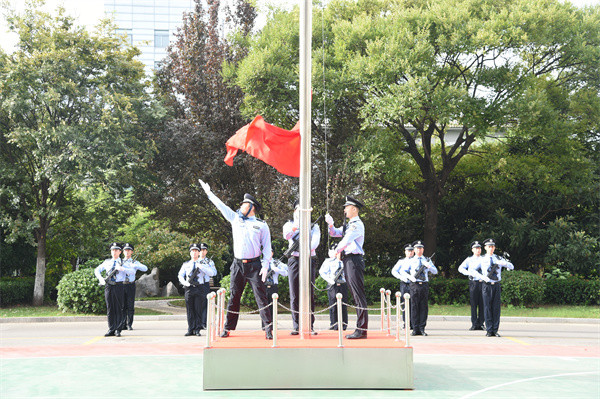 徐州铜山区法院举行“迎国庆、铸法魂、担使命、..