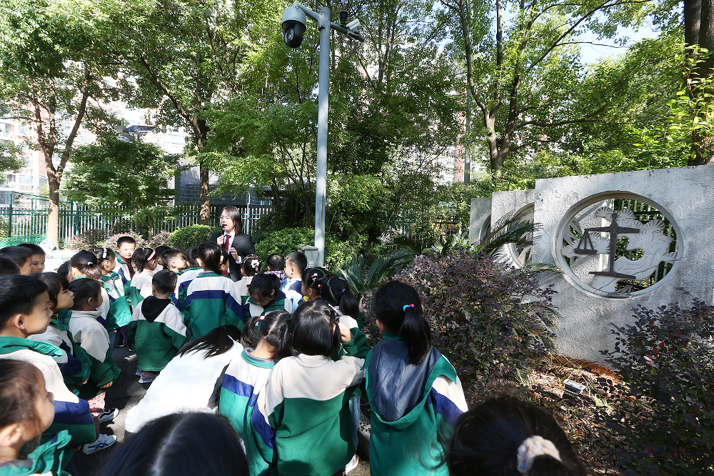 法院开放日|这一天，孩子们走进法院，种下“法治”梦！