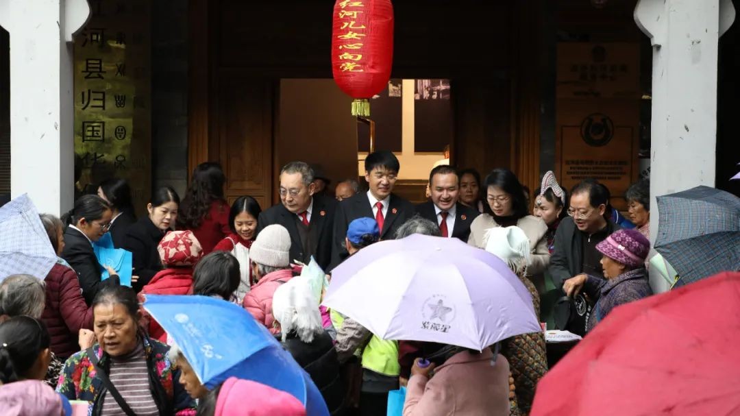 “宪”入侨心——红河中院、红河县法院联..