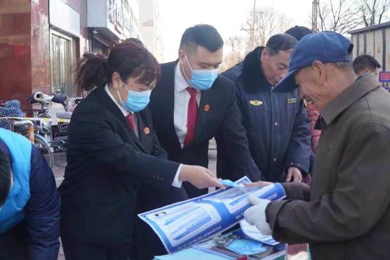 涿鹿法院：积极参加“12·4”国家宪法日宣传活动