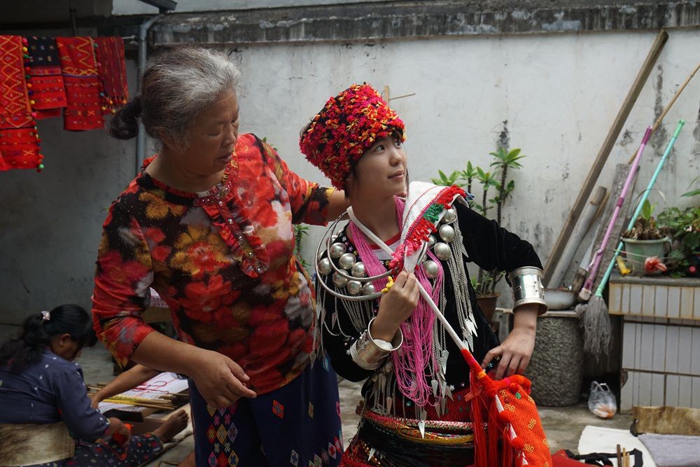 《感受景颇风》