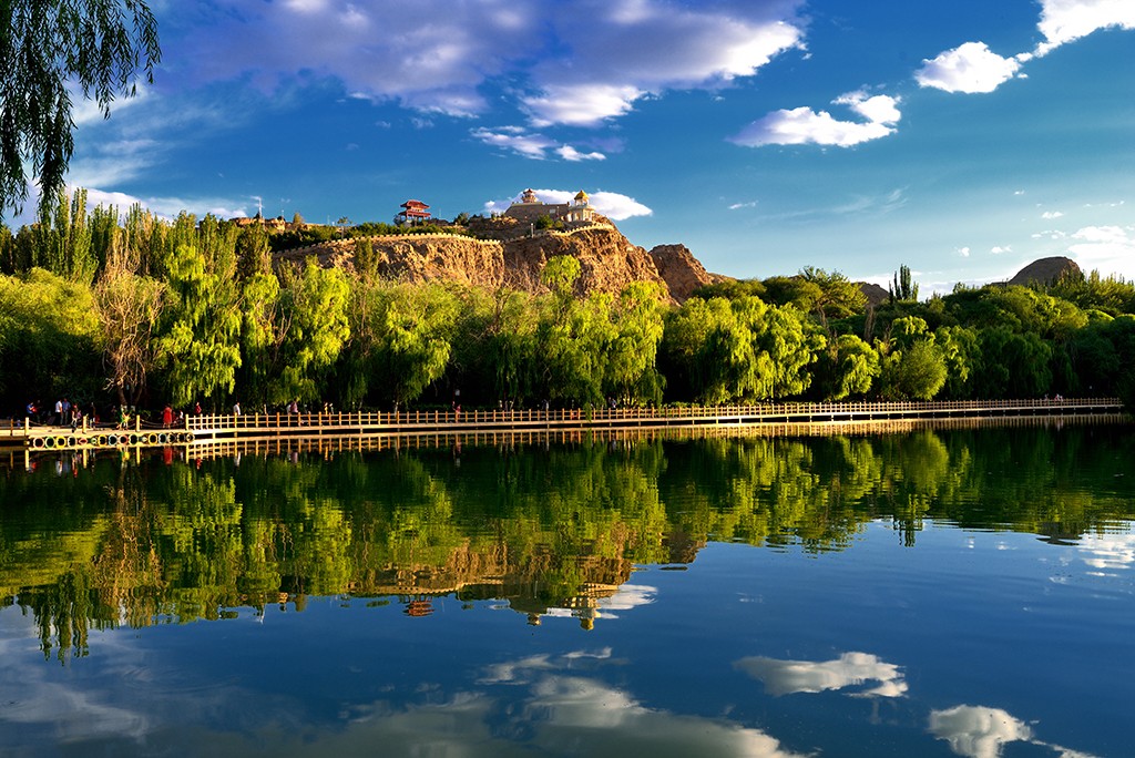 新疆十大著名景点图片